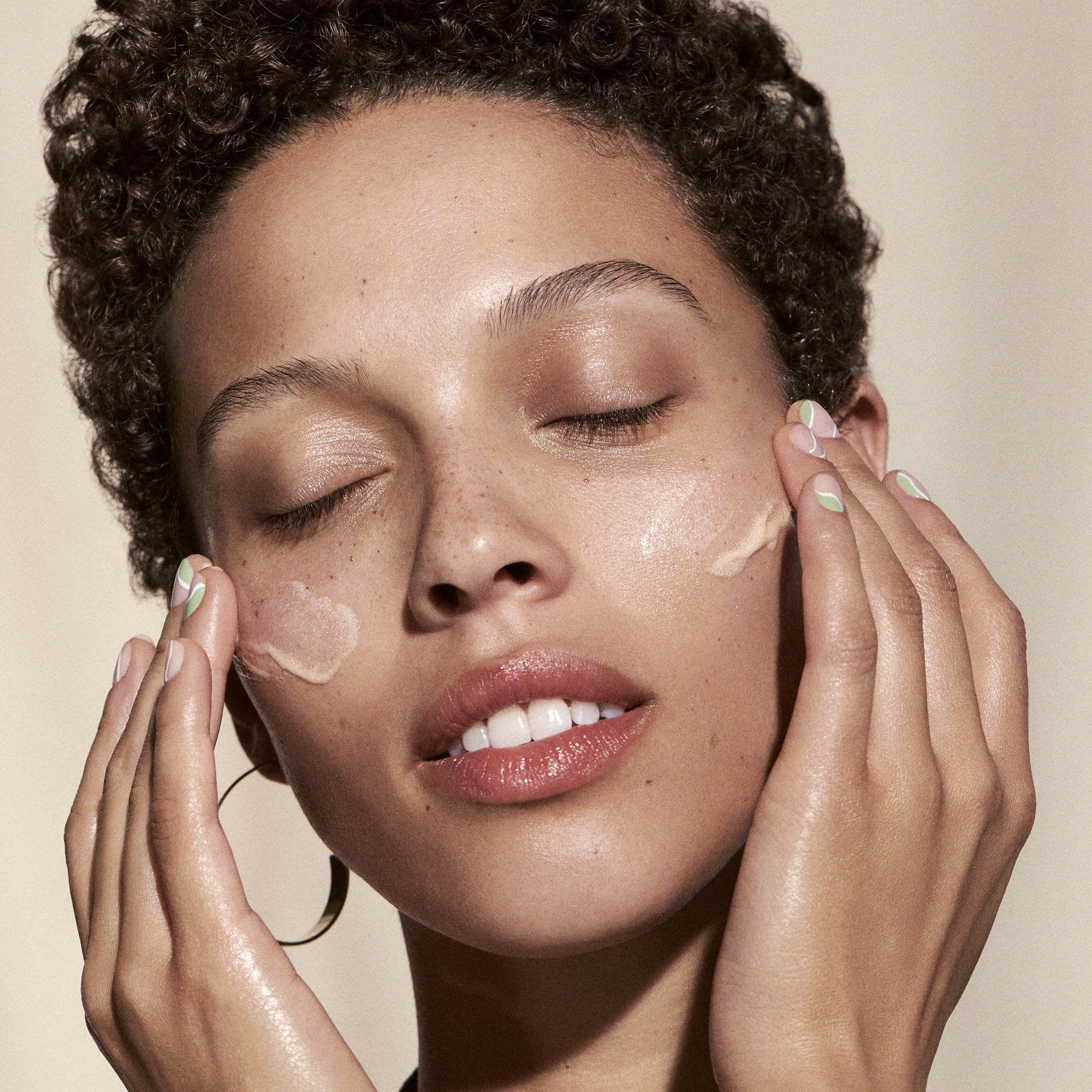 Well People Bio Brightener Priming Serum, Nourishing Primer For Long-Lasting Makeup & A Healthy Glow, Brightens & Soothes Skin, Vegan & Cruelty-free - Image 4