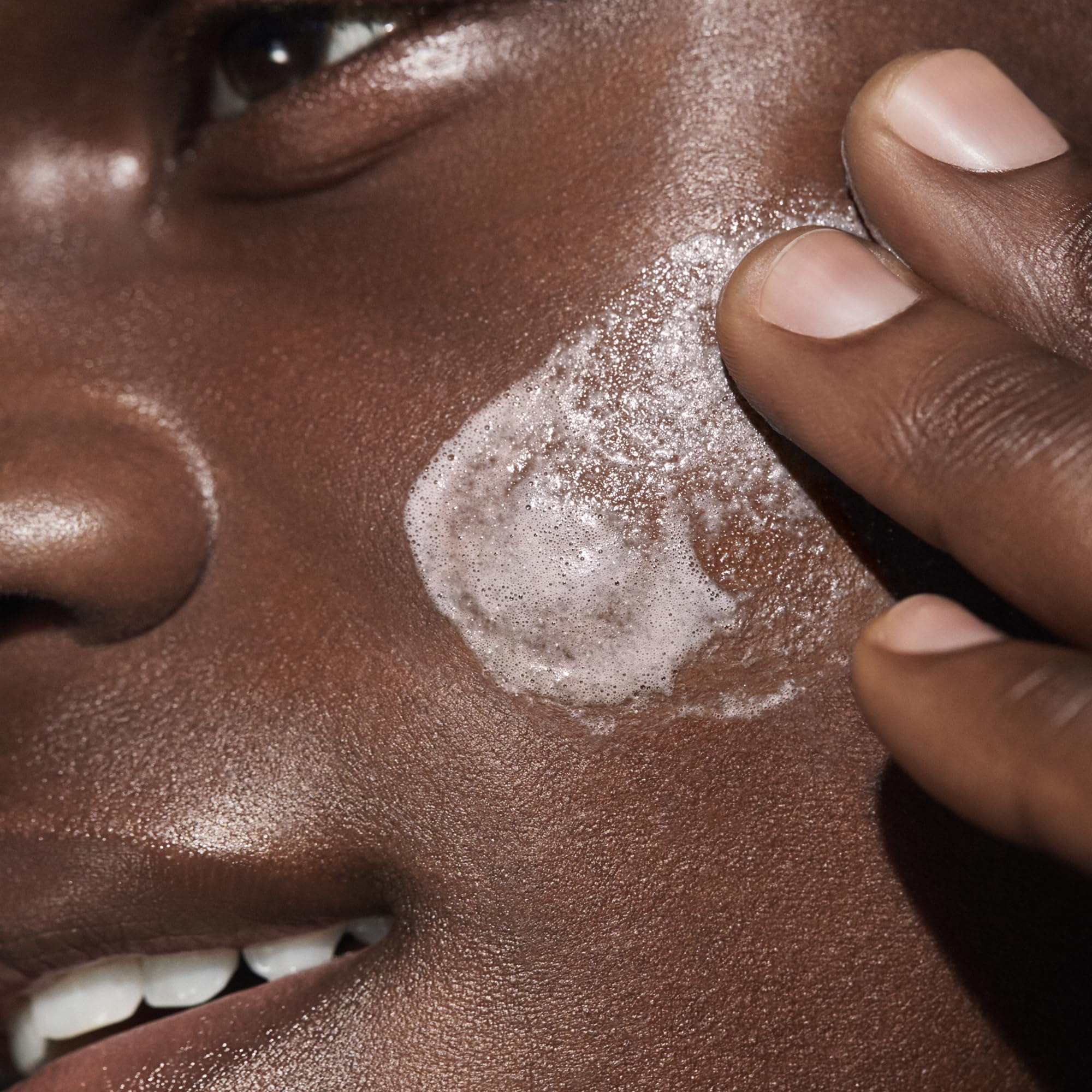 Well People Juice Cleanse Soothing Aloe Face Cleanser, Nourishing Gel-based Cleanser For All Skin Types, Softens & Hydrates Skin, Vegan & Cruelty-free - Image 4